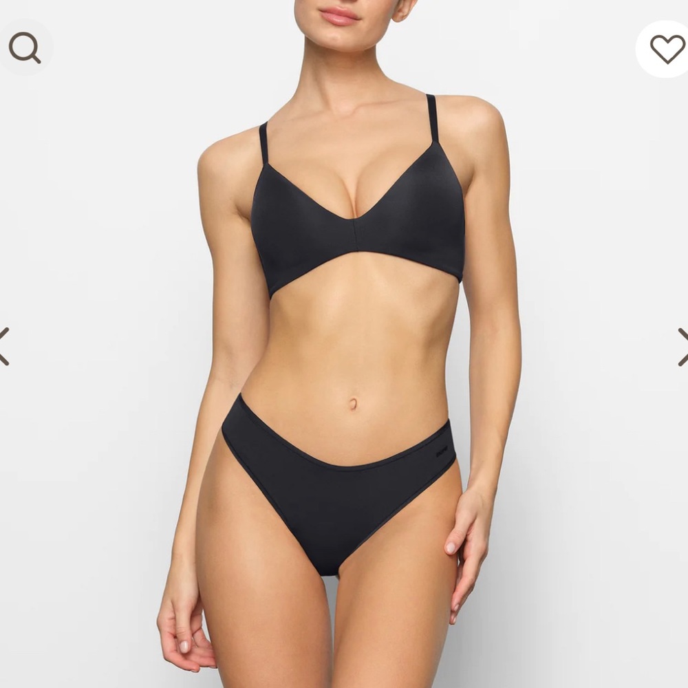 Skims bra brand new with tags
